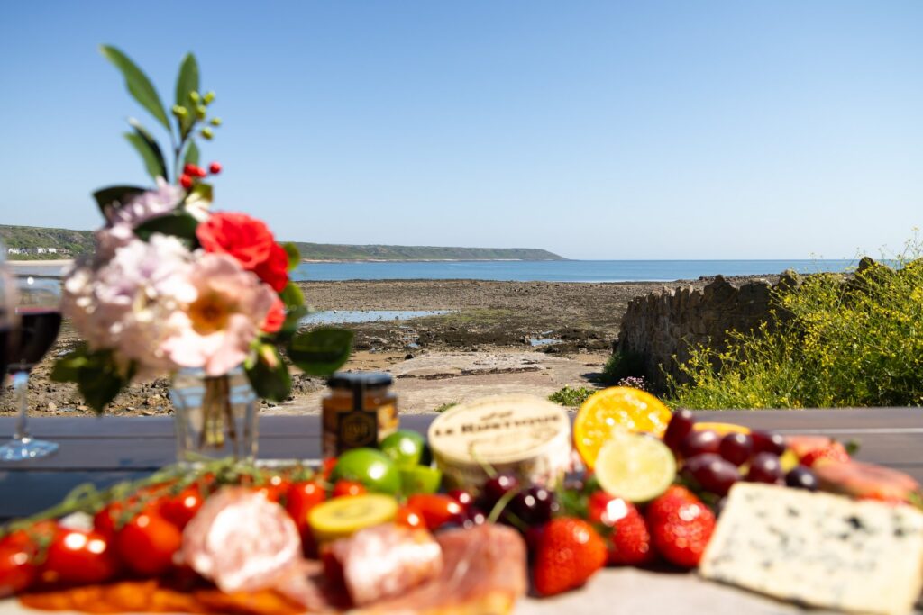 The Boat House, Port Eynon — coastal accommodation