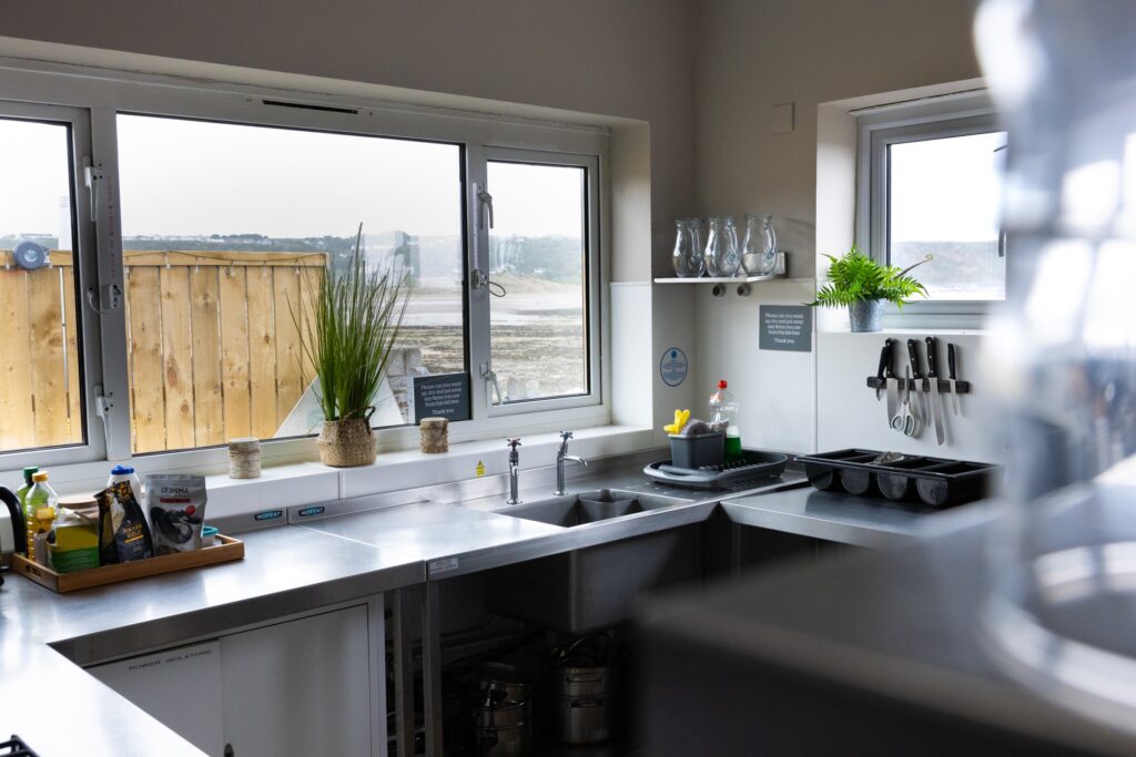 The Boat House, Port Eynon — coastal accommodation