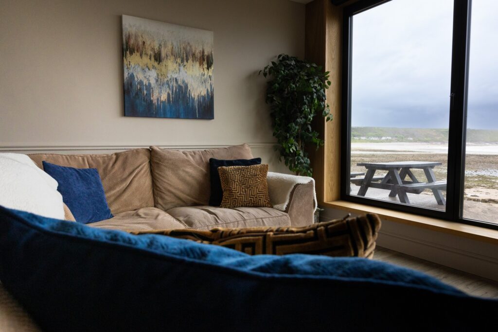 The Boat House, Port Eynon — coastal accommodation